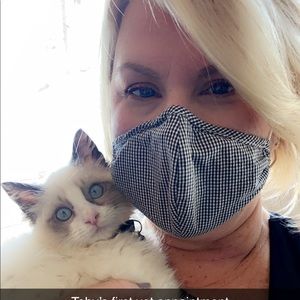 Meet your Posher, Nicole